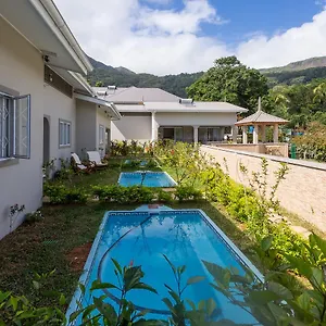 Beau Vallon Villa Chalets Chalet